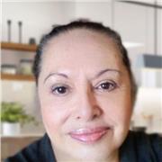 Docente Universitaria con experticia en tesis de grado